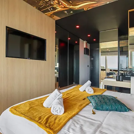 Golden Kiss Vue Mer Port Nature Village Naturiste Agde